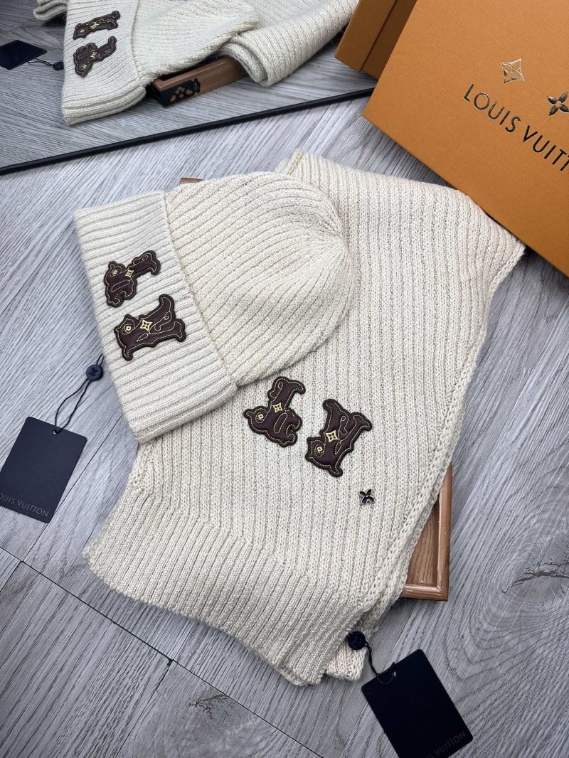 Louis Vuitton Caps Scarfs